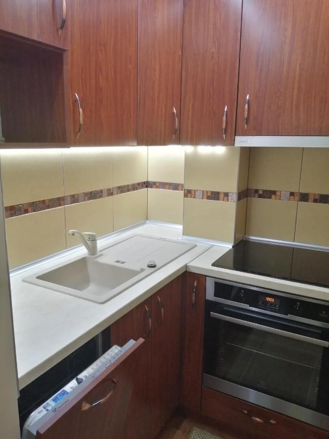 Mátyás Apartman Tata Esterno foto
