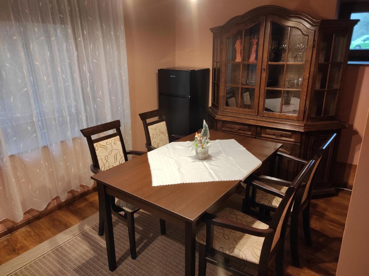 Mátyás Apartman Tata Esterno foto