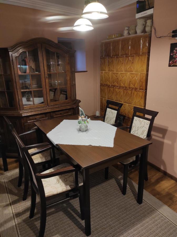Mátyás Apartman Tata Esterno foto